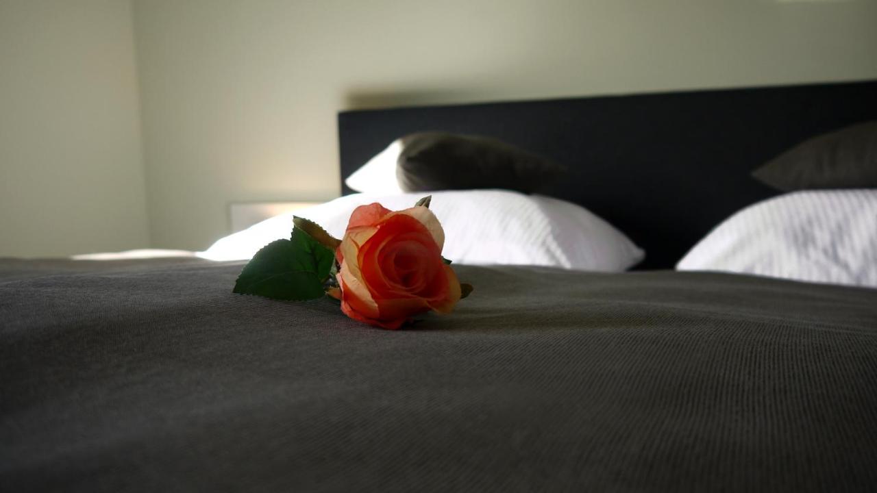 Lutz Motel Падерборн Екстериор снимка