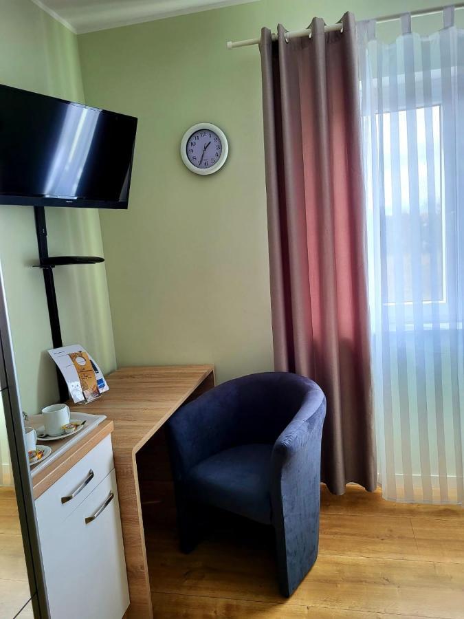 Lutz Motel Падерборн Екстериор снимка