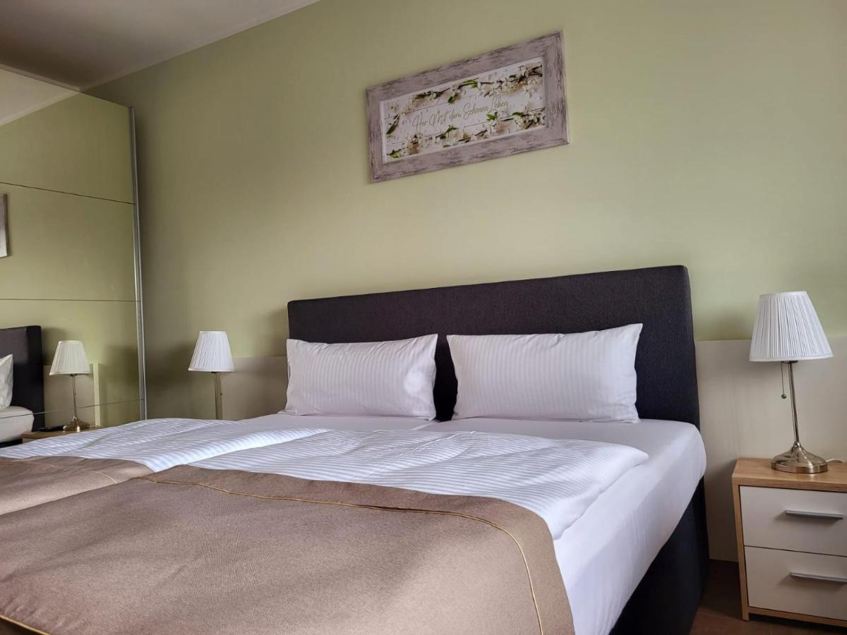 Lutz Motel Падерборн Екстериор снимка